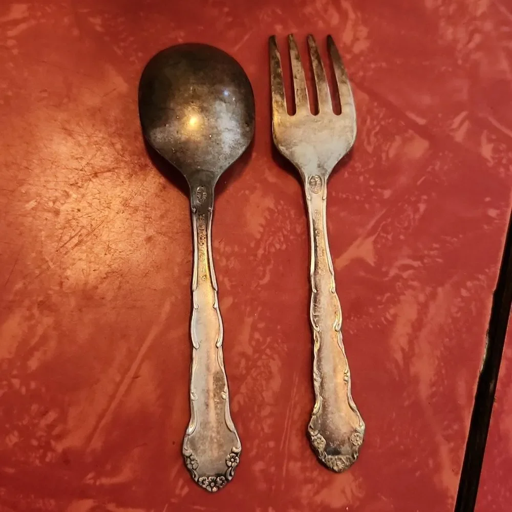 Vintage Oneida 1881 Rogers  Toddler Metal Fork and Spoon Set
